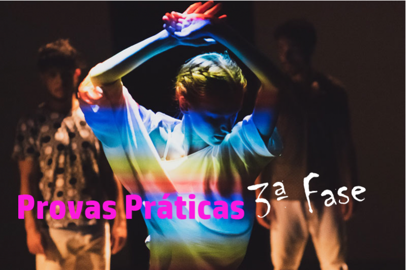 bailarina com lues de palco em arco iris
