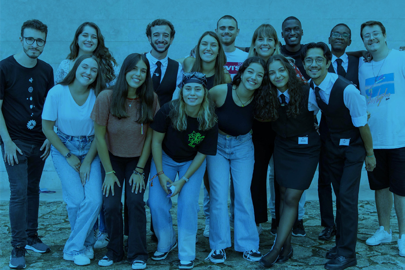 grupo de estudantes