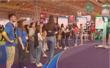 grupo de jovens na futuralia