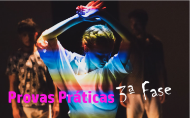 bailarina com lues de palco em arco iris